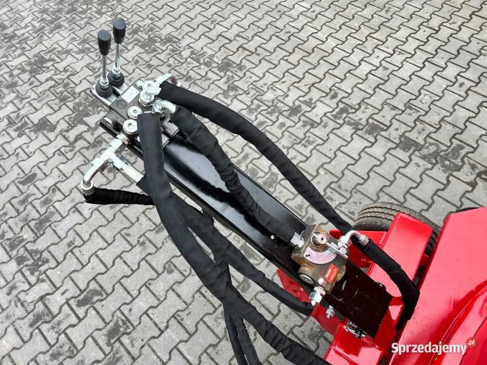 Ścielarka słomy do truskawek ST2 Włoszczowa sprzedam