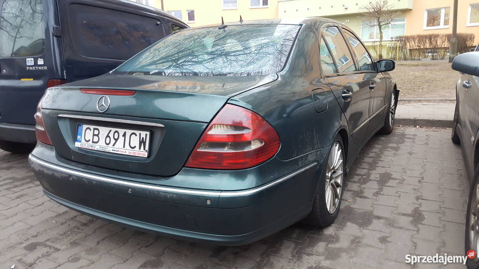 Mercedes w211 320cdi na części stłuczce radio