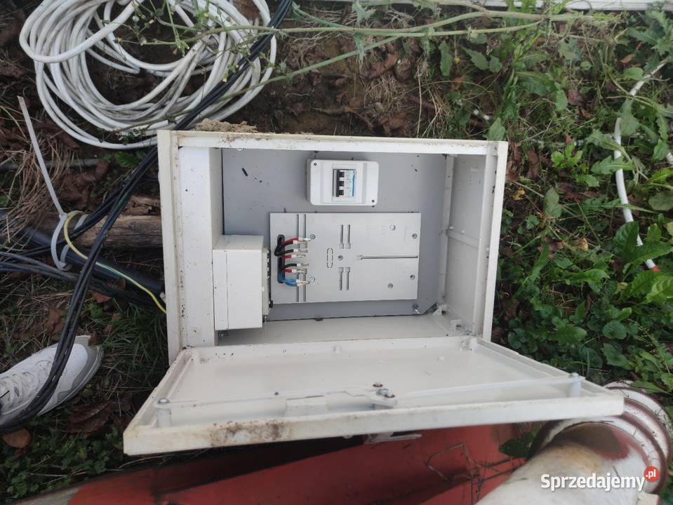 Skrzynka prowizorka elektryczna komplet podkarpackie Dębowiec