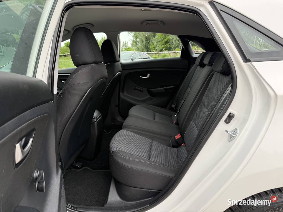 Hyundai i30 14 BENZYNA Klimatyzacja Nawigacja wielkopolskie Konin