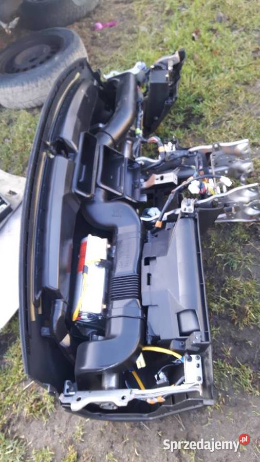 Mazda 323F BA 1998r kokpit deska rozdzielcza osobowe mazowieckie Serock