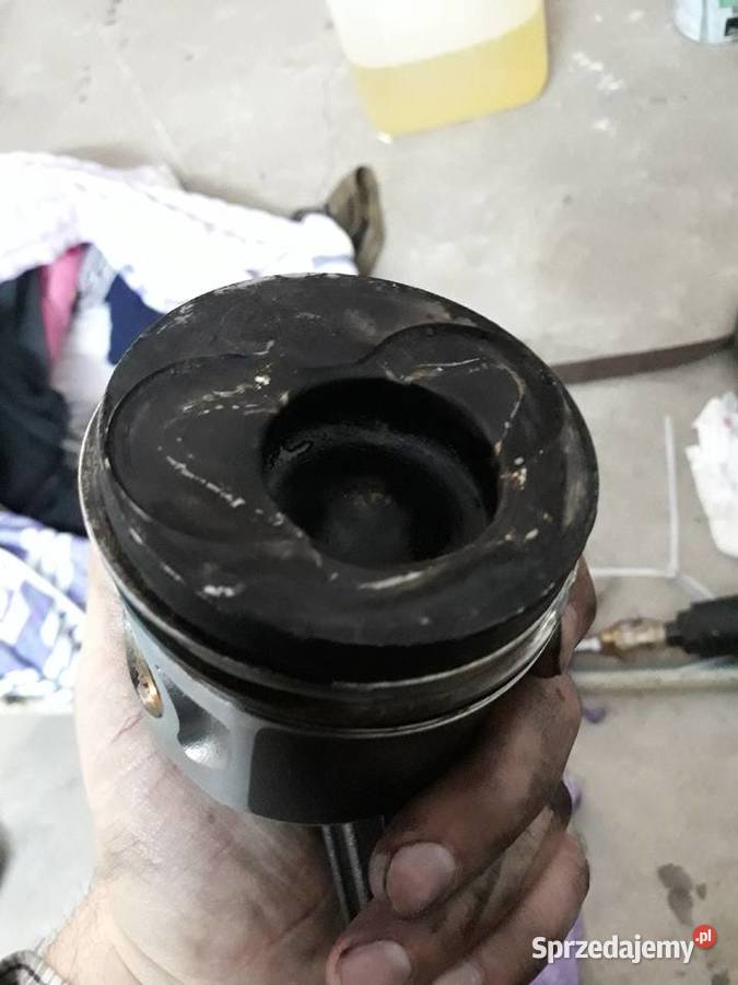 Tłoki korbowody pompa sharan alhambta 19 tdi auy Piestrzec