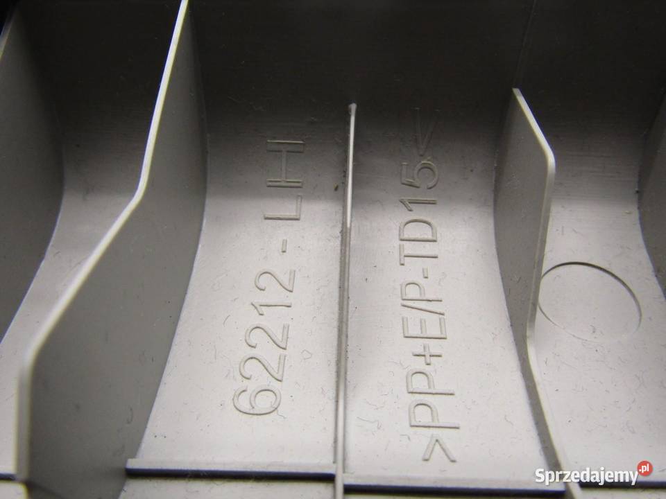 OSŁONA POSZYCIE SŁUPKA LEWA LEWE TOYOTA YARIS osobowe