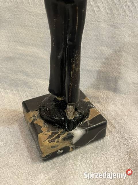 Metalowa figurka Art Dco elegancka postać na Figurki i rzeźby Kraków sprzedam