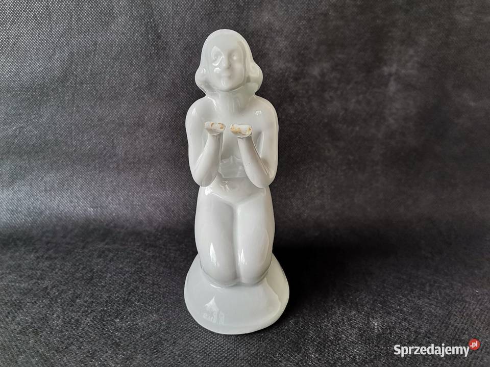 Stara uszkodzona figurka Kobieta Klęcząca Porcelana i szkło Katowice
