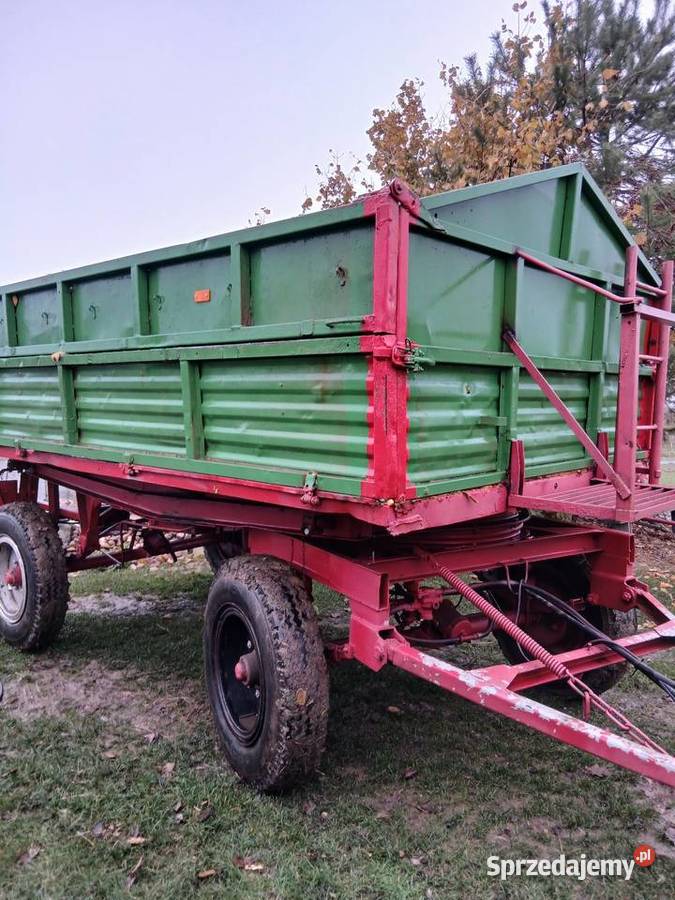 Przyczepa d47 w stanie nieuszkodzony Zadworze