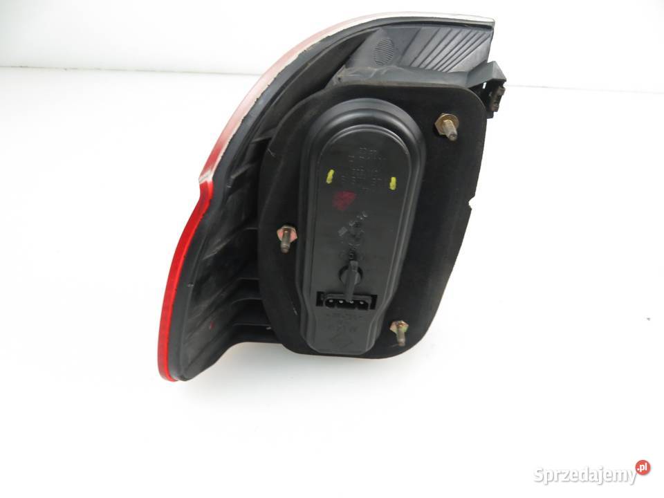 LAMPA PRAWA TYLNA BMW 5 Touring E39 8371324