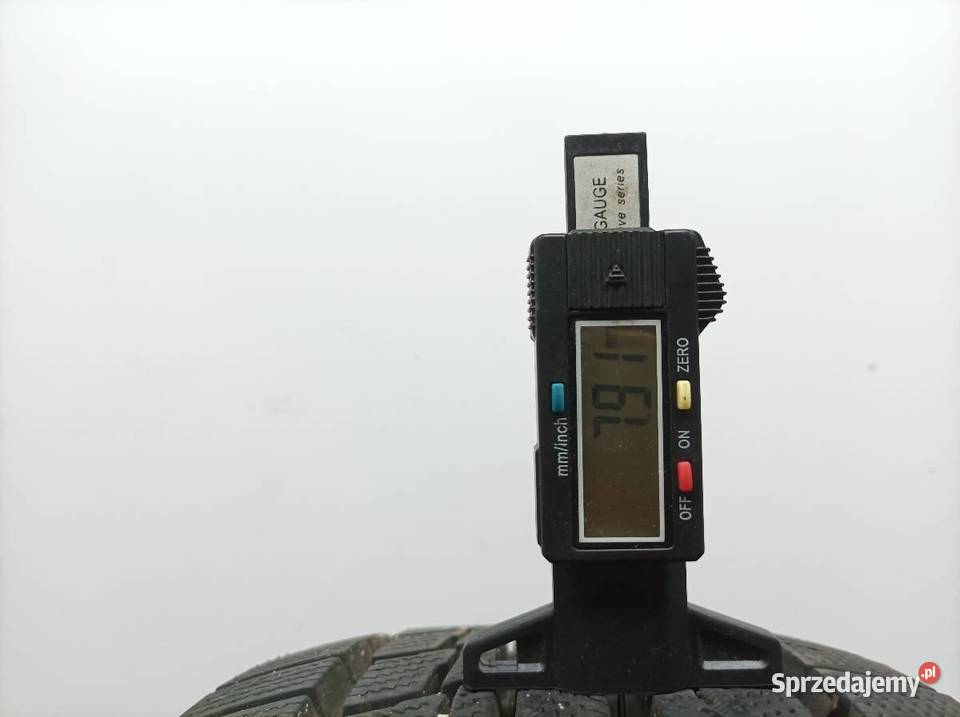 2x OPONA ZIMOWA FIREMAX FM805 19560R15 2624799MM sprzedam