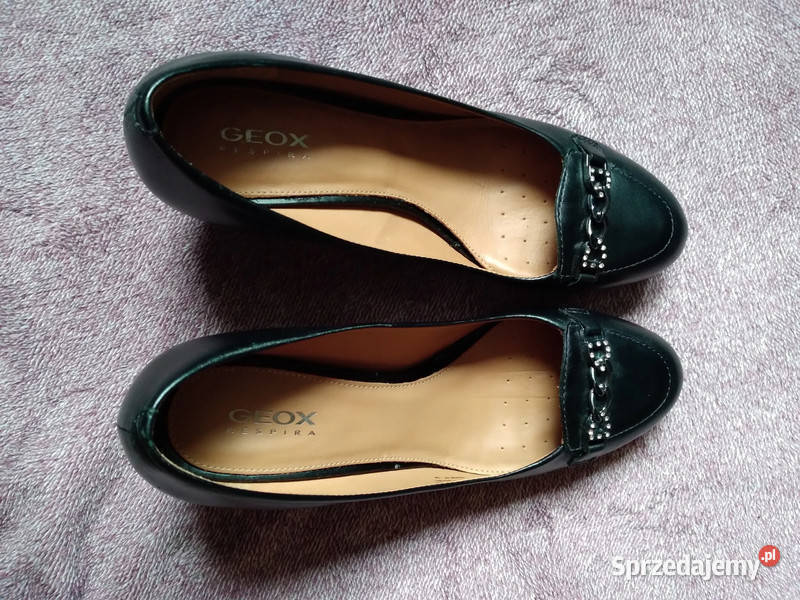 Buty półbuty czółenka damskie GEOX czarne 23.5cm