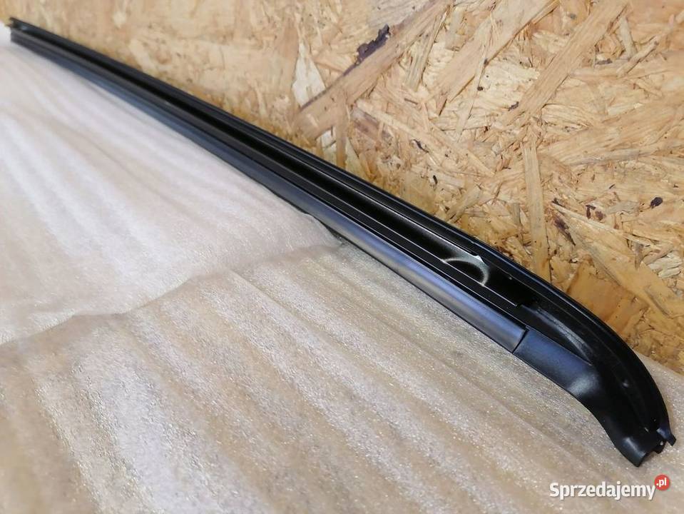 BMW X3 E83 LISTWA USZCZELKA SZYBY CZOŁOWEJ LEWA Uszczelki Pleszew