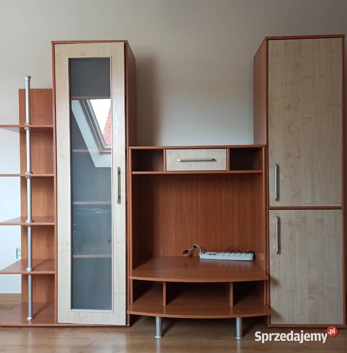 Meblościanka 230 z szybą mleczną 3 elementy Meblościanki
