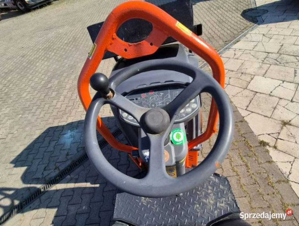 walec Hamm HD8VV Hamm HD8VV WALEC TANDEMOWY 1 WŁ Rok produkcji 2019 Pozostałe