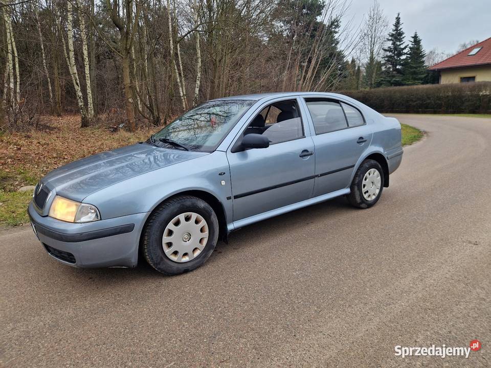 Skoda Octavia 16Gaz 2001 Rok produkcji 2001 Ostrów Mazowiecka sprzedam