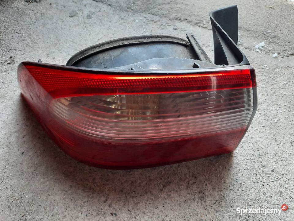 Tylna lewa lampa renault laguna II
