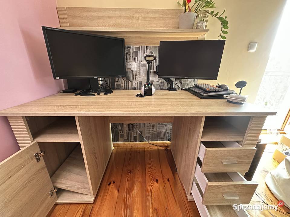 Biurko jasne drewno Bełchatów