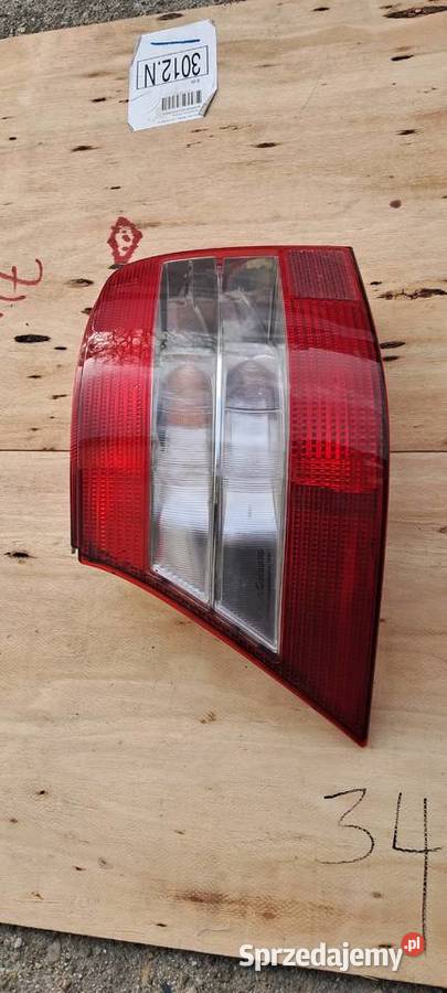 Golf 4 lampy tył hella magic colours red white Tuplice