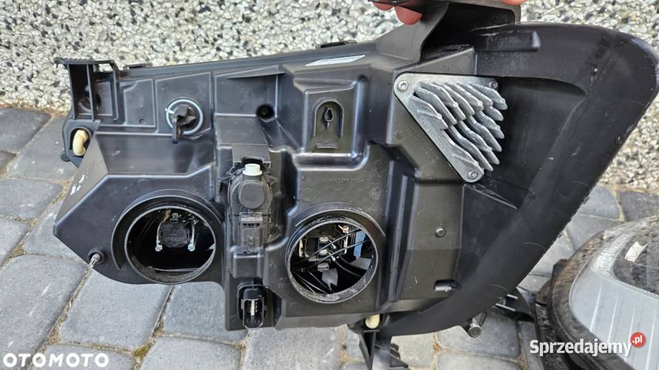 RENAULT MASTER III LIFT 19 LAMPY PRZÓD PRZEDNIE dostawcze Lampy przednie małopolskie