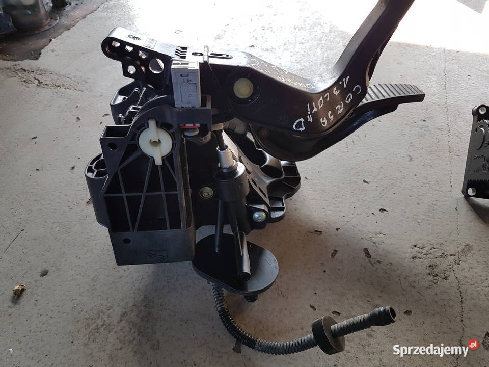 OPEL CORSA D PODSTAWA PEDALOW 55703354 PADAL Turek sprzedam