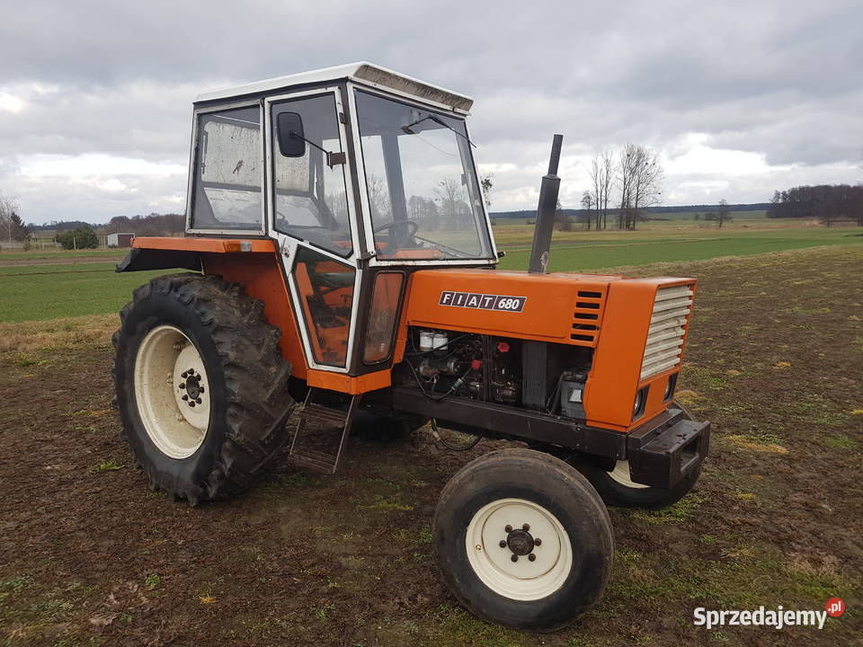 Ciągnik rolniczy Fiat 680 wielkopolskie Karminek