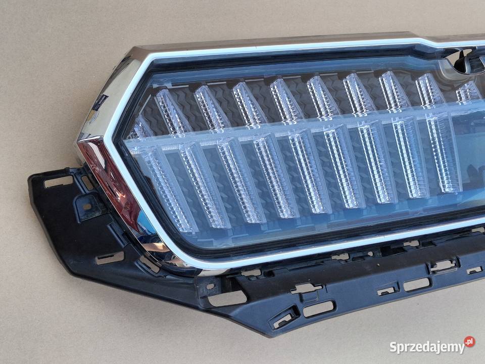 SKODA ENYAQ GRILL ATRAPA CRYSTAL FACE RAMKA