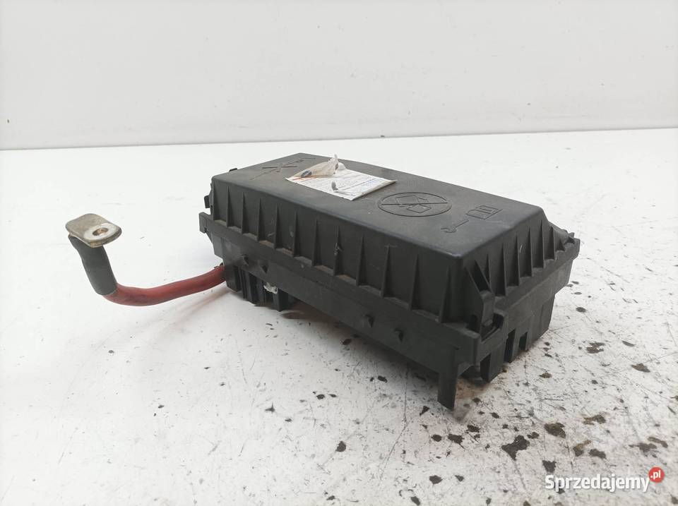 SKRZYNKA BEZPIECZNIKÓW 13318784 RK 20 D Opel