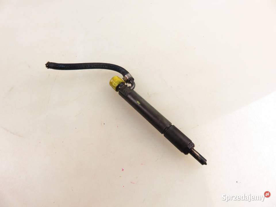 WTRYSKIWACZ DEUTZ BF4M1013EC 02112640 0432191377