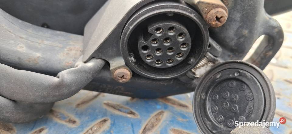 Hak holowniczy 5NA803881 C Podrzewie