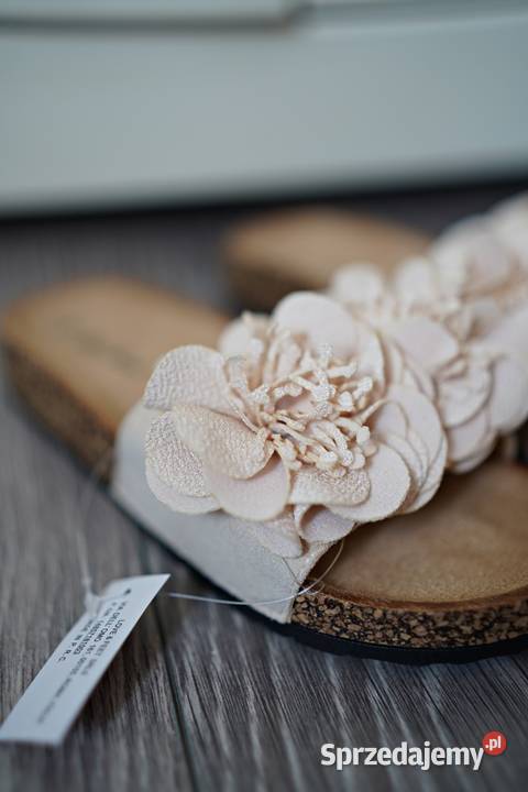 Klapki z kwiatem Mix Fell inna Sandały i klapki Warszawa