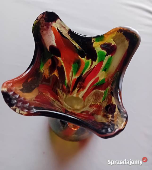 Pięknie wybarwiony ręcznie formowany wazon Koźminek sprzedam