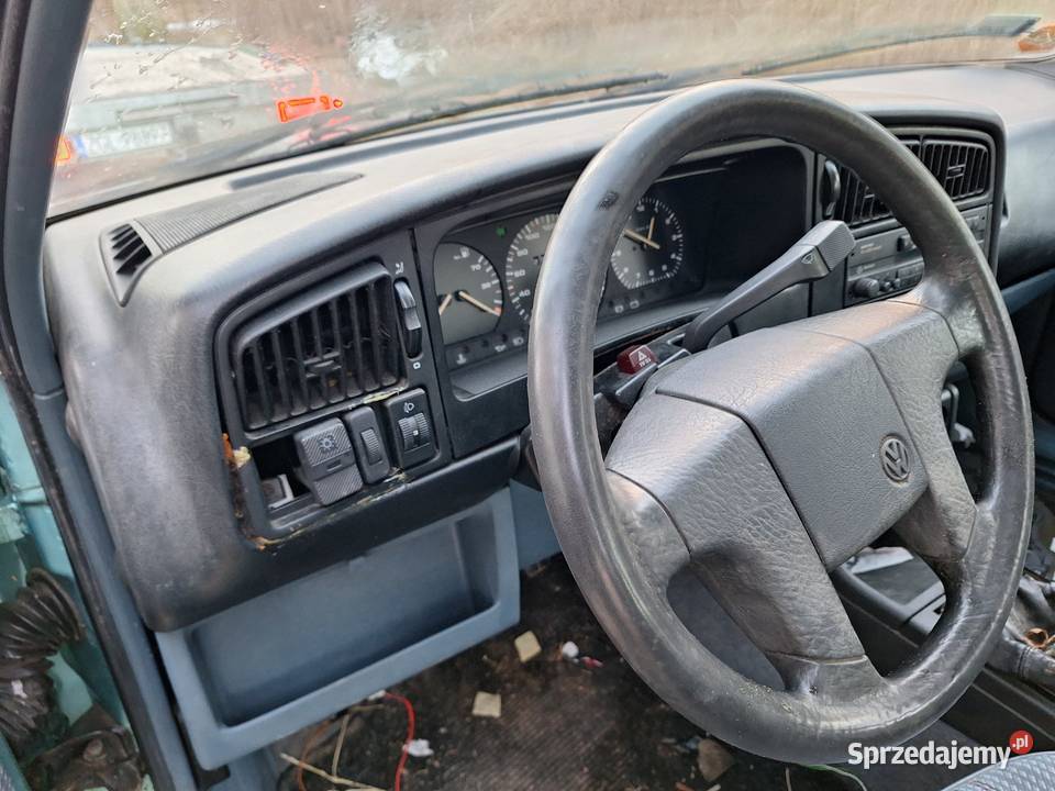 Passat b3 18 benzyna kombi hak klima elektryczne 90KM zachodniopomorskie Wolin