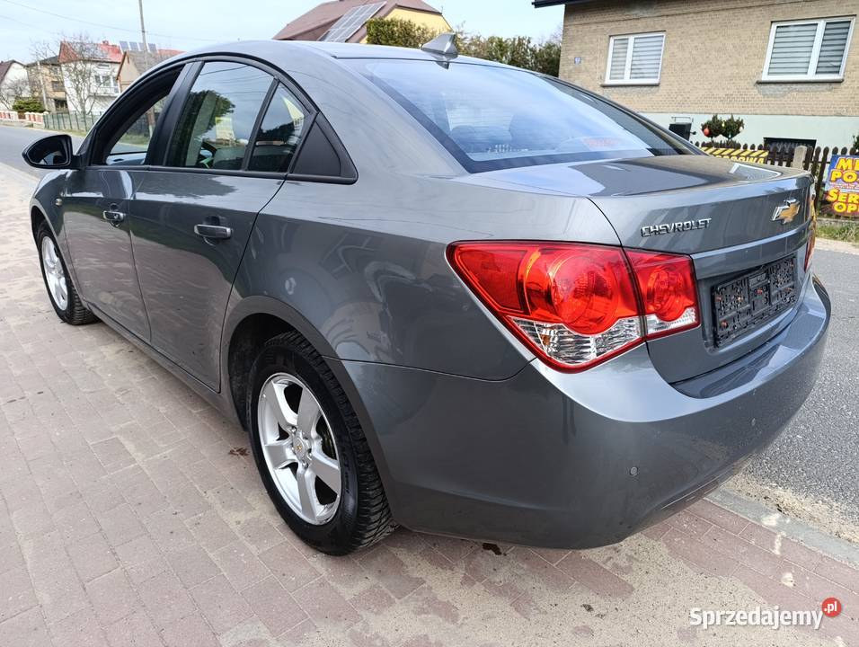 Chevrolet Crue 16 benzyna 2010r sedan Lgota-Mokrzesz