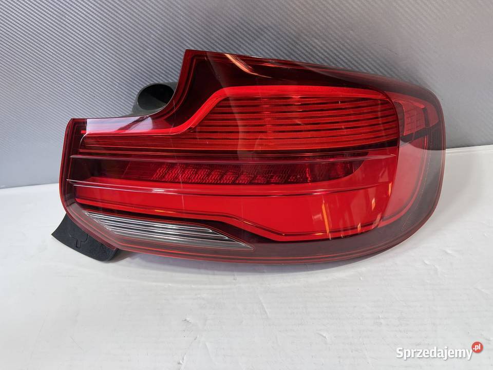 BMW F22 LIFT PRAWA LAMPA TYŁ LED Ostroróg sprzedam