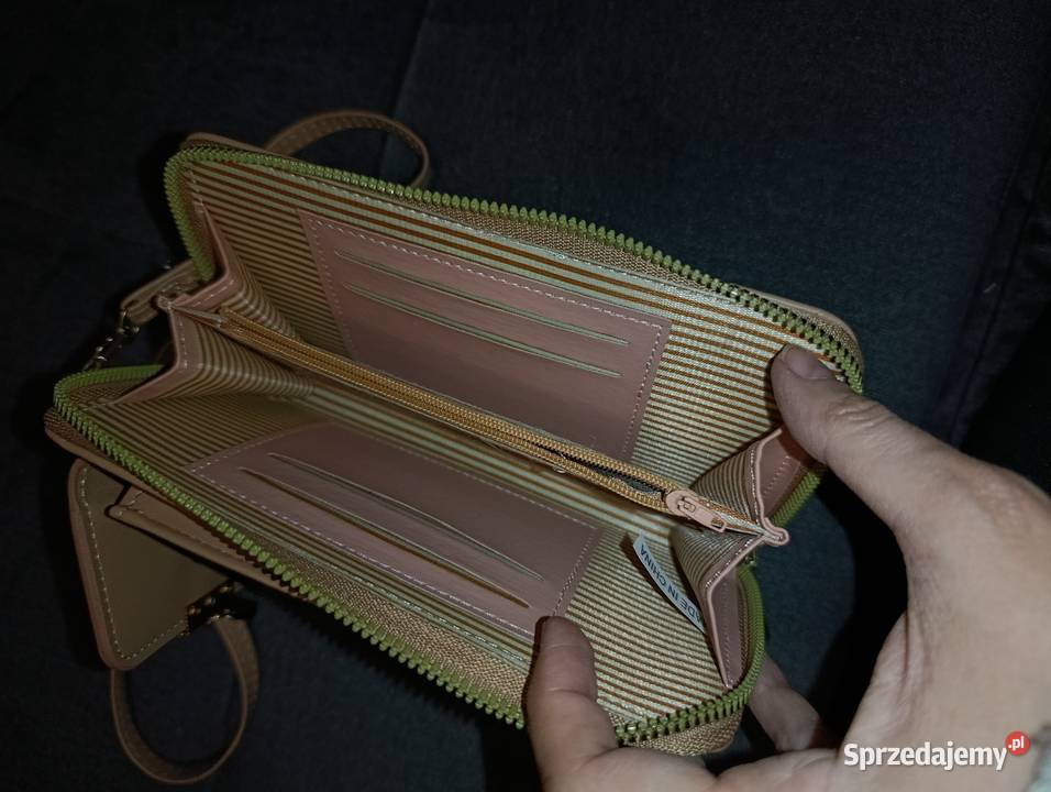beżowa torebka na telefon crossbody z nadrukiem wielkopolskie Poznań