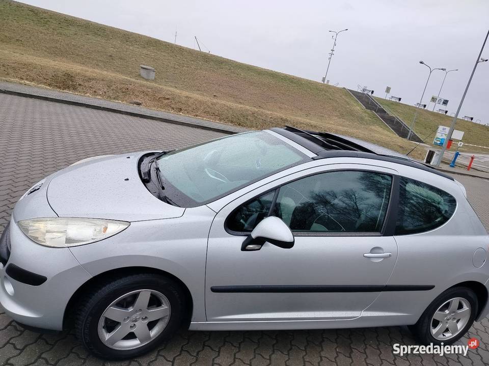 Peugeot 207 14 benzyna CD sprzedam