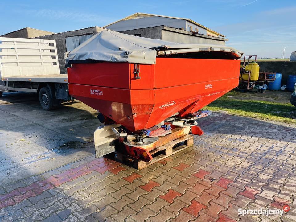 Rozsiewacz Kuhn Axis 201 Rauch Axis plandeka wielkopolskie Chwałkowo