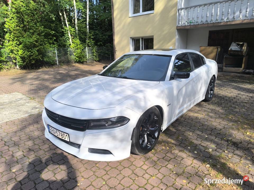 Dodge Charger 5 7 HEMI RT plus benzyna Charger łódzkie