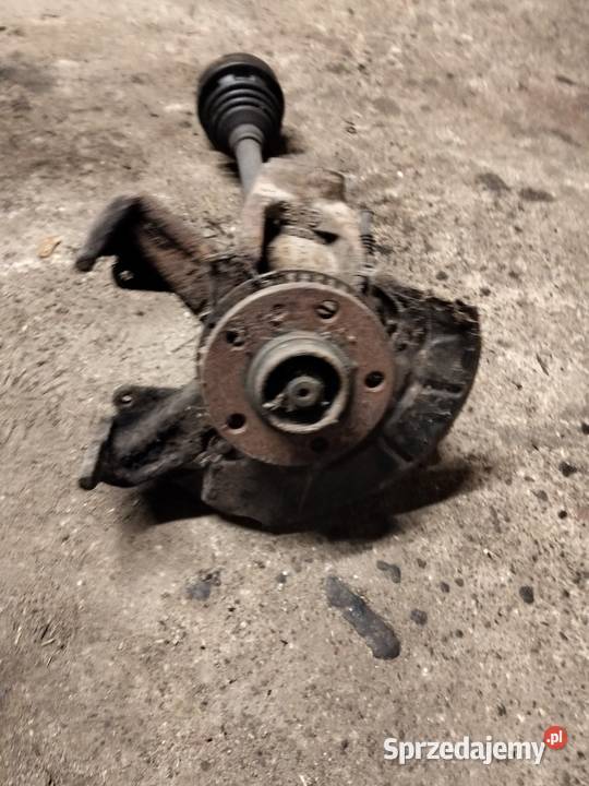 Zwrotnica z półosią VW passat B5 Zwrotnice Zawieszenie i amortyzacja Gumieniec