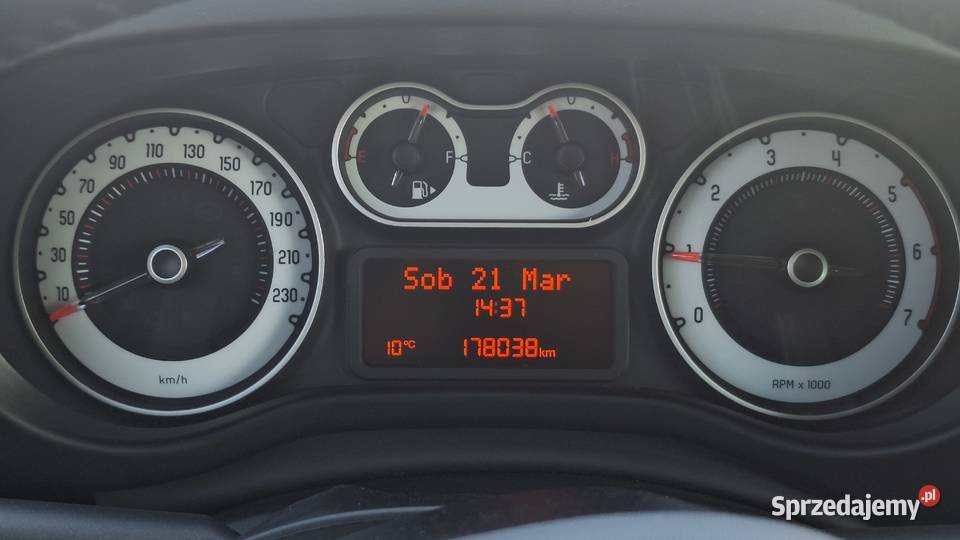 Fiat 500l trekking Nowy Mega oszczędny 1300cm3 Siemianowice Śląskie