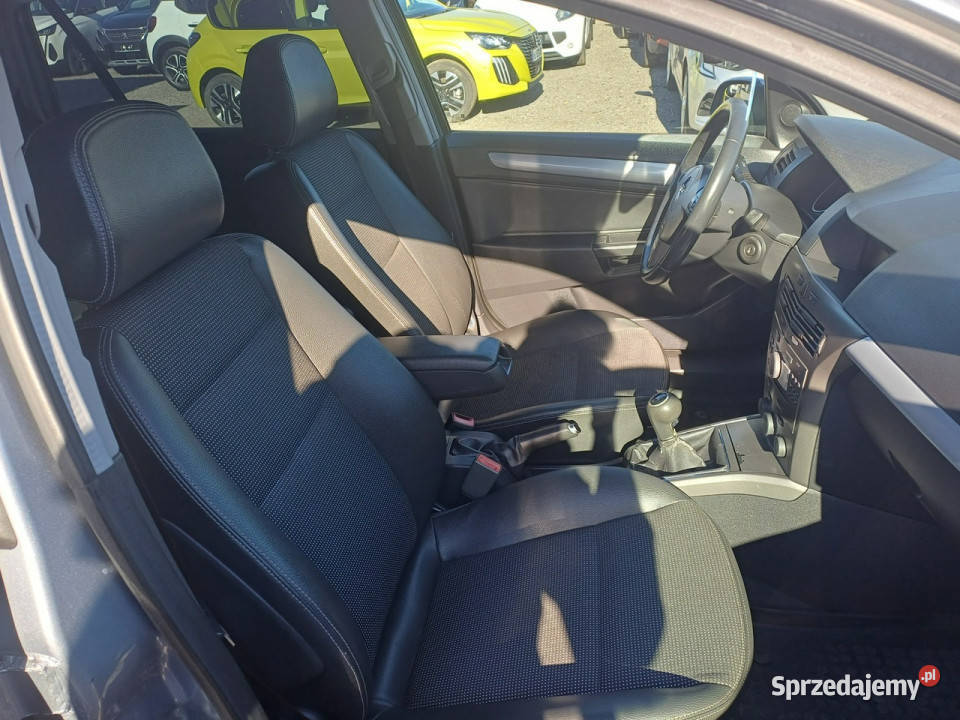 Opel Astra PółSkóraClimatronic Serwis garażowany Chrzanów