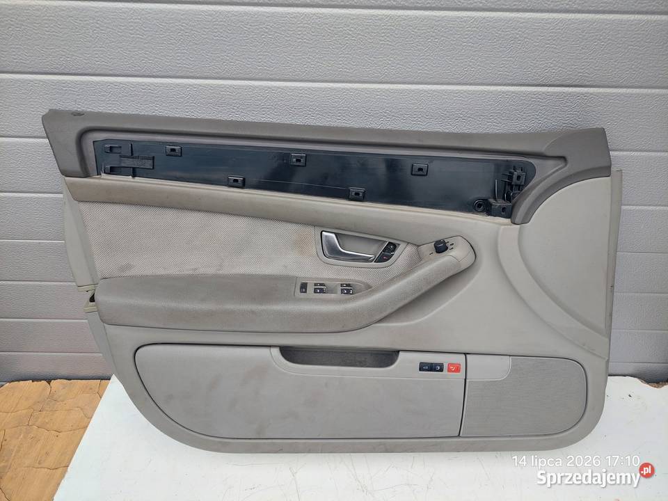 AUDI A8 D3 42 TDI 0510 TAPICERKA DRZWI LEWA Włoszczowa