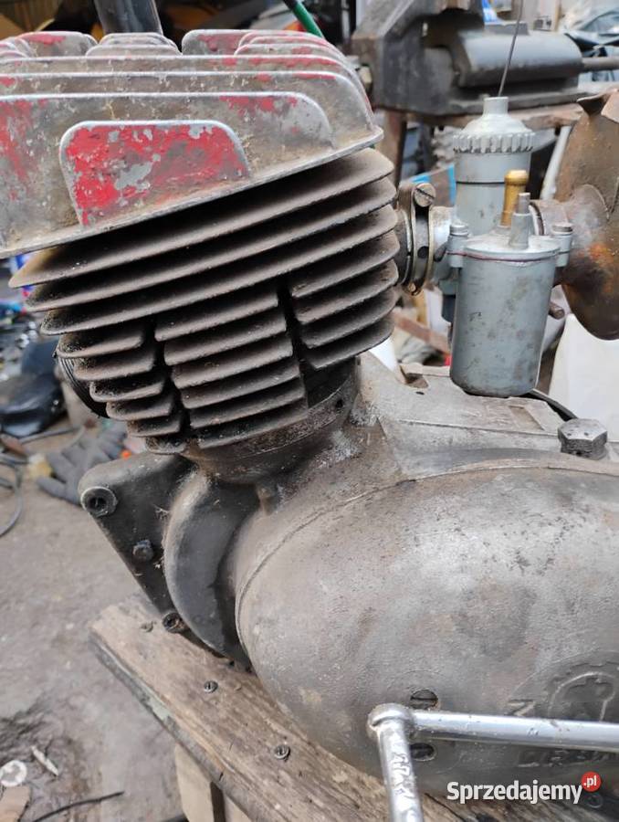 Silnik WSK 125 na chodzie