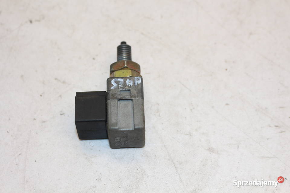 KIA MAGENTIS 2 0609 CZUJNIK STOPU 9381038110 Układ elektryczny dolnośląskie