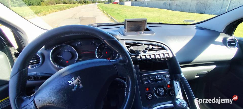 Peugeot 3008 manualna