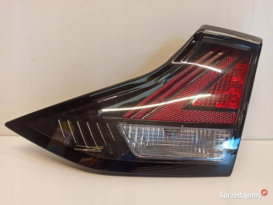 LAMPA W KLAPE PRAWA HYUNDAI IONIQ 92404G2200 osobowe sprzedam