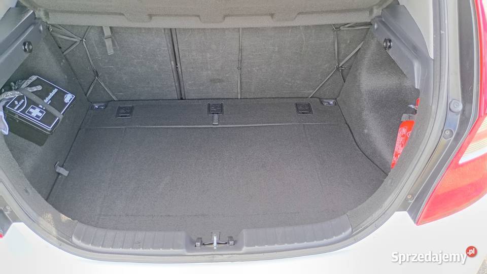 PEREŁKA HYUNDAI i30 ZADBANY manualna Strzelno