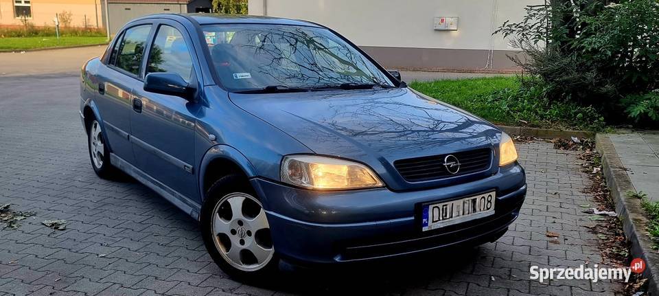 Opel astra 16 gaz klima 5 drzwi sedan Astra Bolesławiec