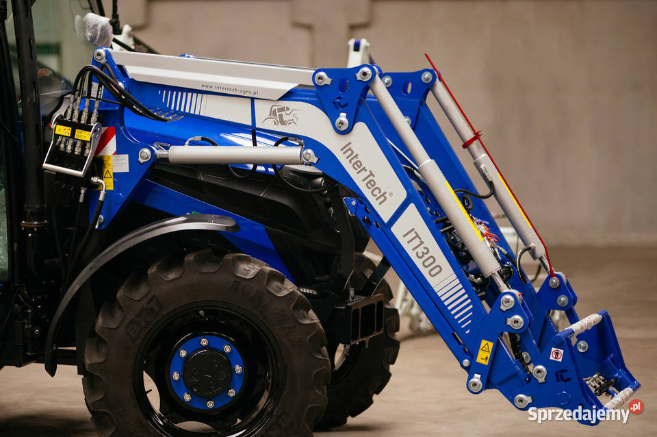 Ładowacz czołowy IT 1300 InterTech Rzędziany