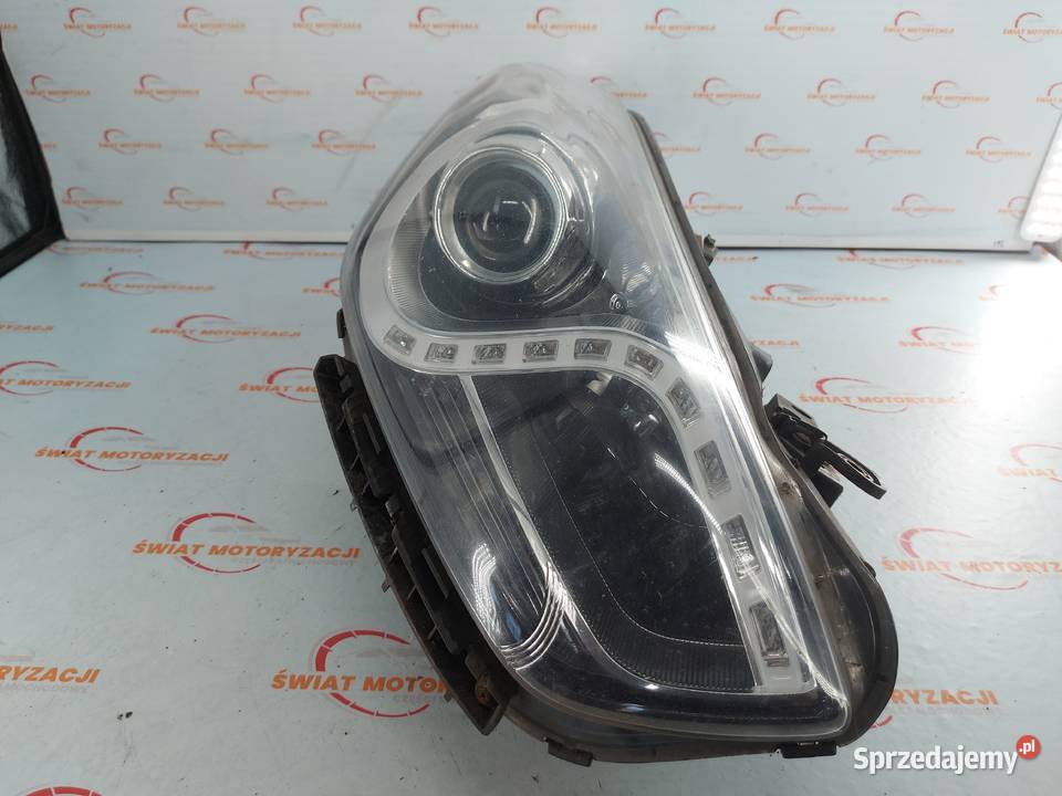 HYUNDAI i40 BLUE 13r lampa prawa przód LED osobowe Kielce