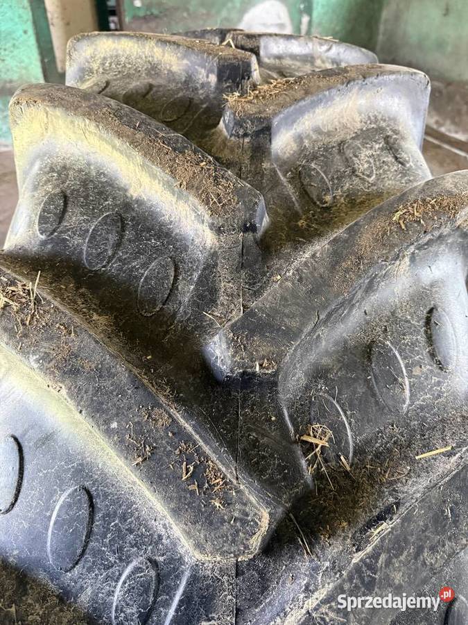 Opona 540x70 r38 Kowiesy