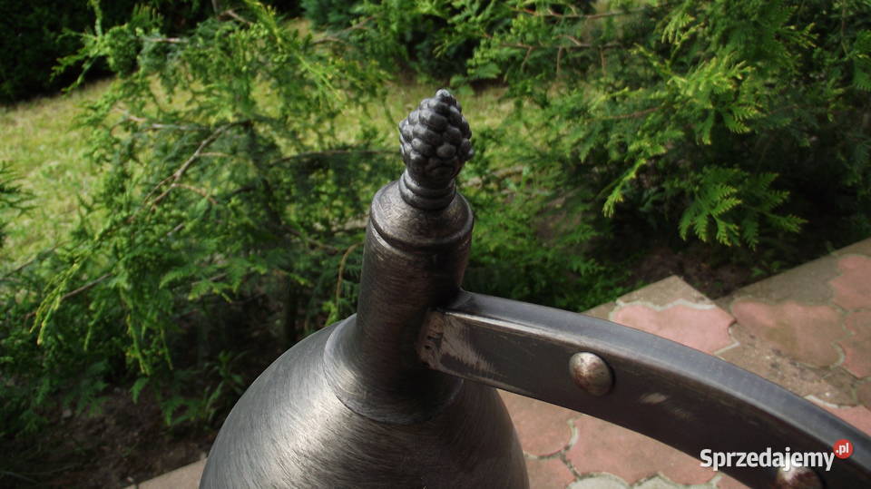 Sprzedam dwie stylowe metalowe lampy stojące Lampy stołowe i nocne Wieruszów